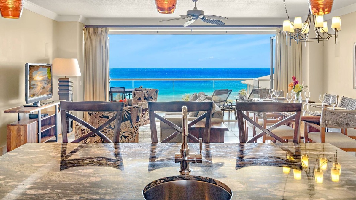 Honokowai Condo | Maui Resort Rentals: Honua Kai – 7 Total Bedrooms, 9th Floor Stunning Deluxe Ocean & Mountain Views!