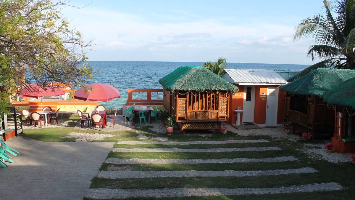 Oslob House | Maxvir Inn Beach Resort
