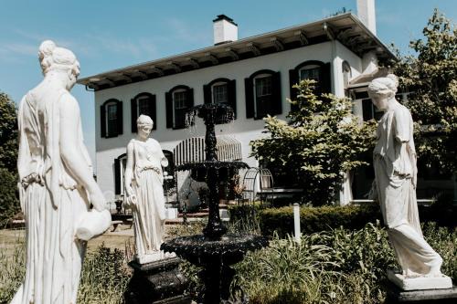 Lake Geneva Hotel | Maxwell Mansion Hotel