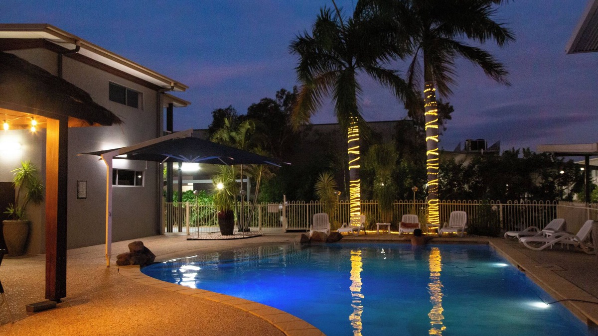Emerald Hotel | Mayfair Motel Emerald