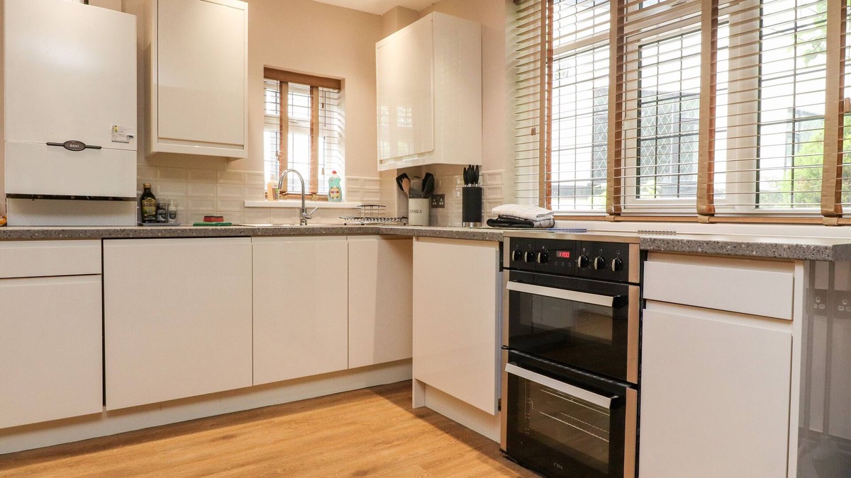 Blackpool Cottage | Mayfield Cottage