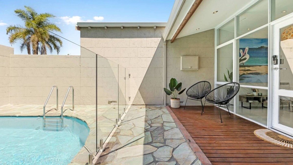 Maylands House | Maylands Coastal Vibe by Home2BnB