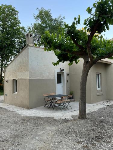 Arles Apartment | MAZET en CAMPAGNE