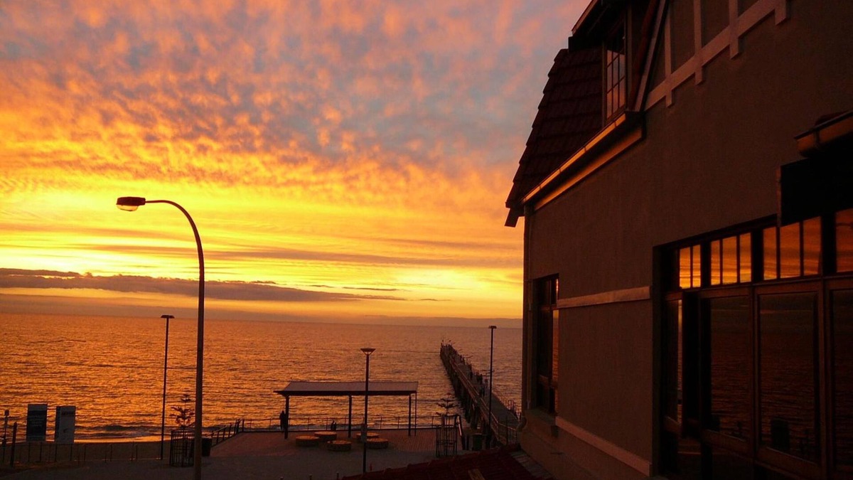 Port Noarlunga Hotel | McCloud House