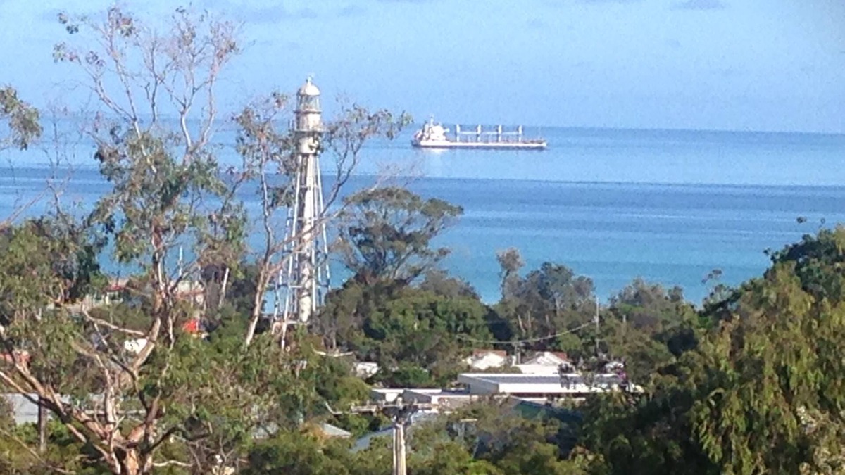 McCrae House | McCrae: location, location! Boasting bay views with the beach a 5 minutes walk.