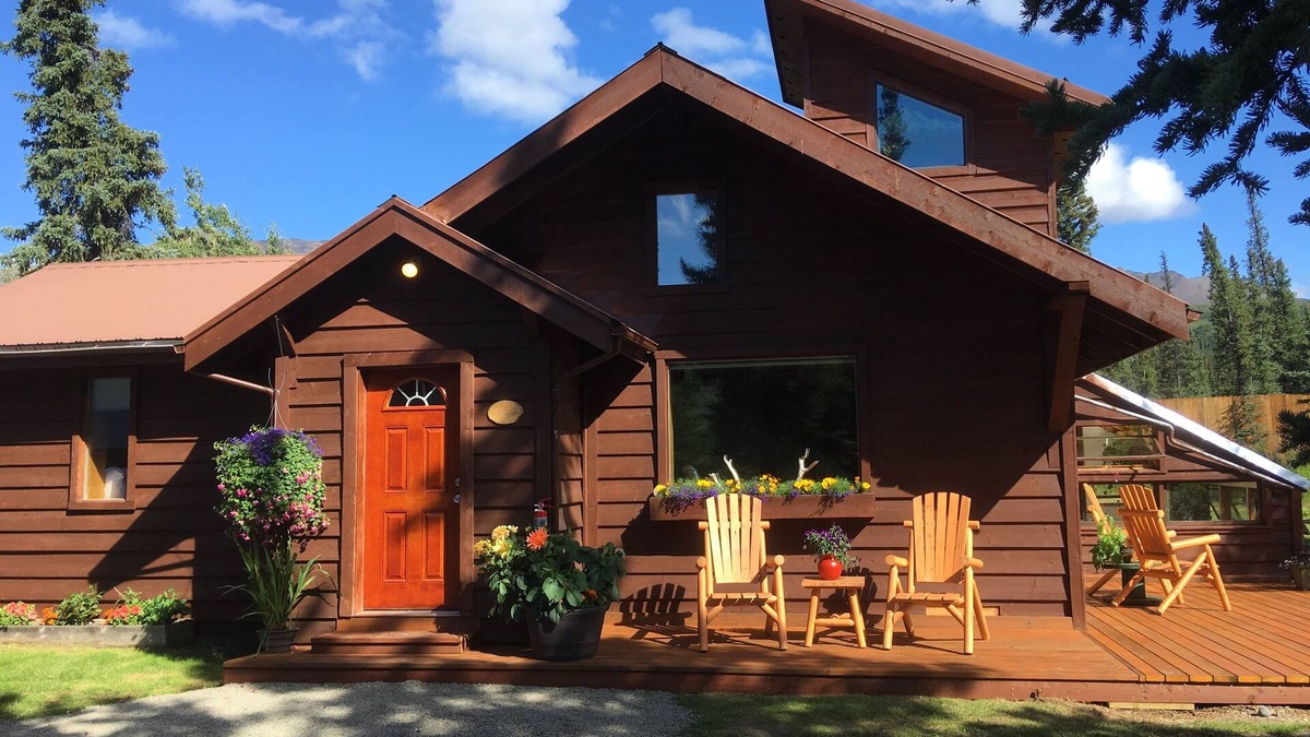 McKinley Park House | McKinley Creekside Cabins & Cafe'-The Carlo House