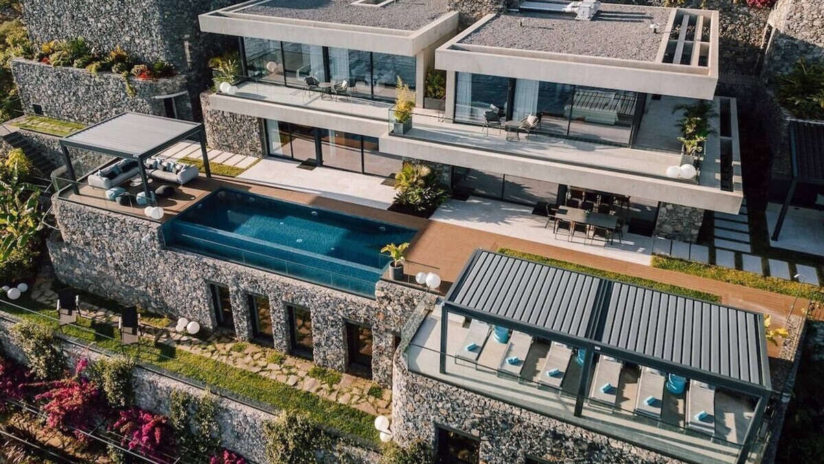 Arco da Calheta Villa | Mea Suna - Exclusive Oceanfront Villa in Madeira