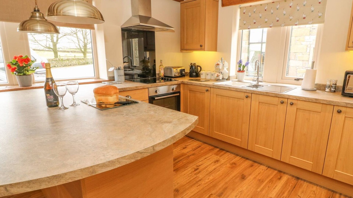 Cowling Cottage | Meadow Cottage