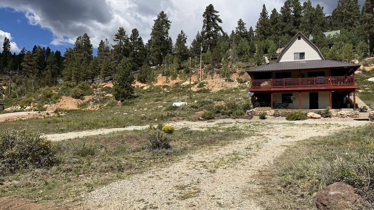 Meadow View Heights Cabin | Meadow View Sanctuary
