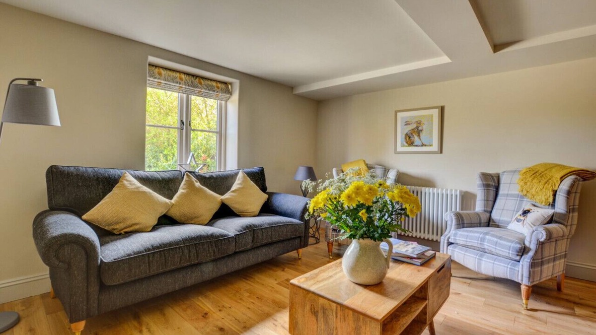 Melton Constable House | Meadow View - Three Bedroom House, Sleeps 6