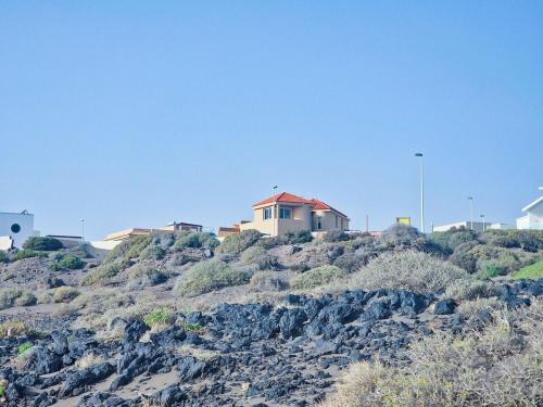 Arenas del Mar Apartment | Medano Loft 5 Min walk Seaside Sunrise