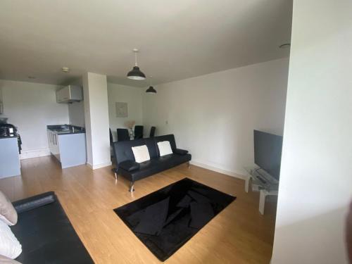Salford Apartment | Media Stopzzz