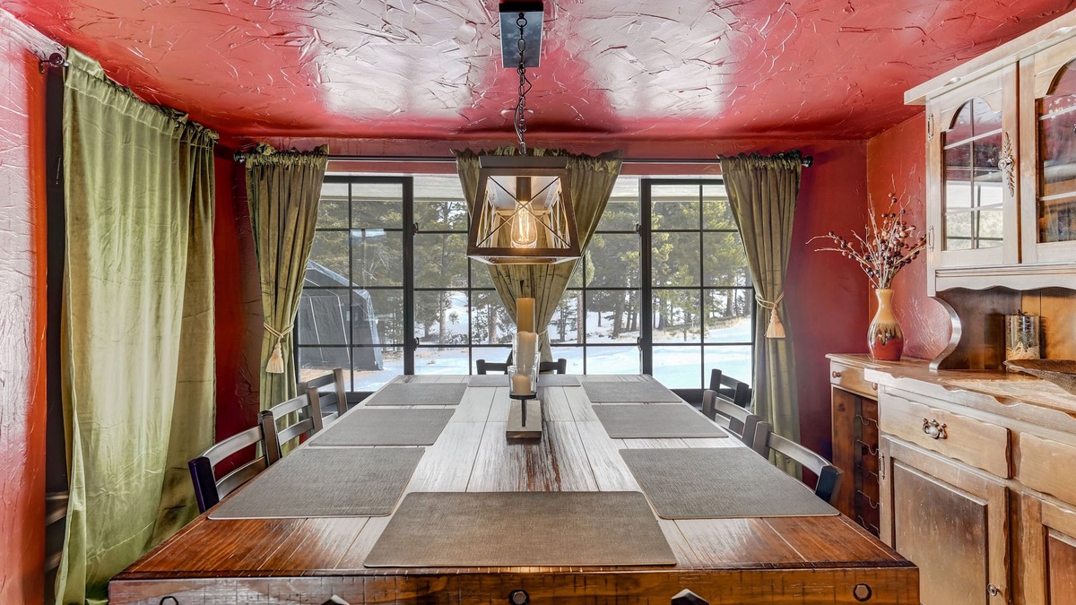 Florissant House | Medieval Manor