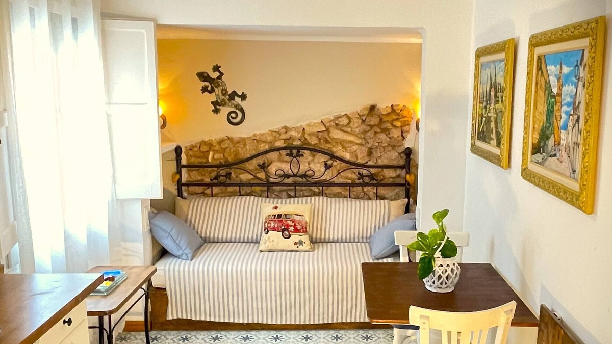 Sant Feliu de Guixols Apartment | Mediterranean Gecko. In the middle of the wonderful Costa Brava. @CostaBravaSoul