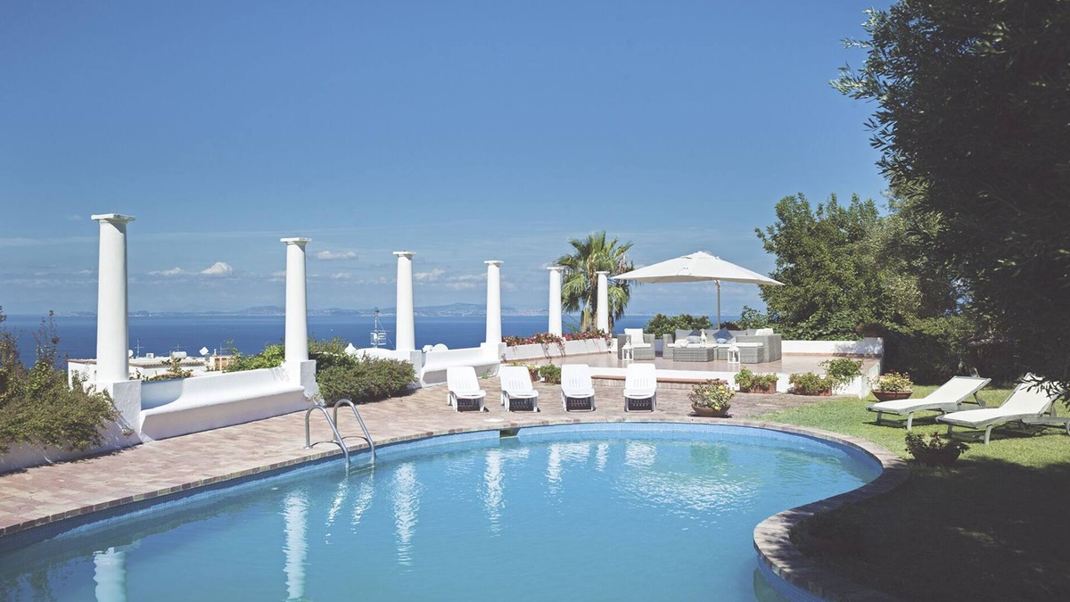 Anacapri Villa | Mediterranean Style Villa with garden and pool