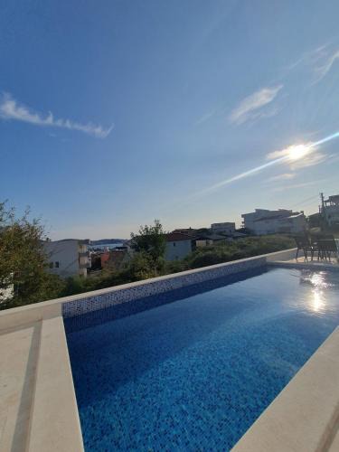 Susanj Apartment | Meerblick & Pool