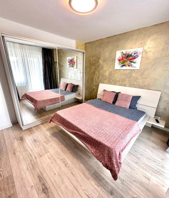 Sector 4 Apartment | Mega Rossa Residence