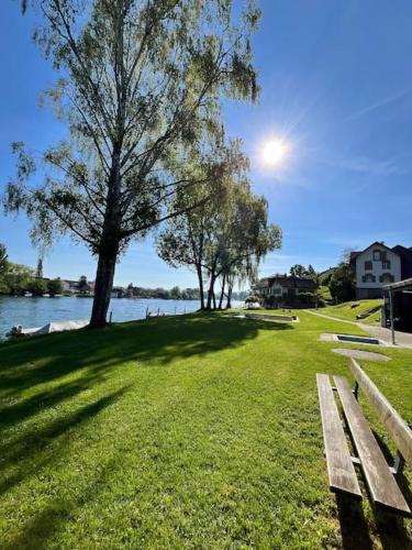 Andelfingen District Apartment | Mehrere Ferienwohnungen in Top Lage in der Nähe eines Rhein-Strandbads