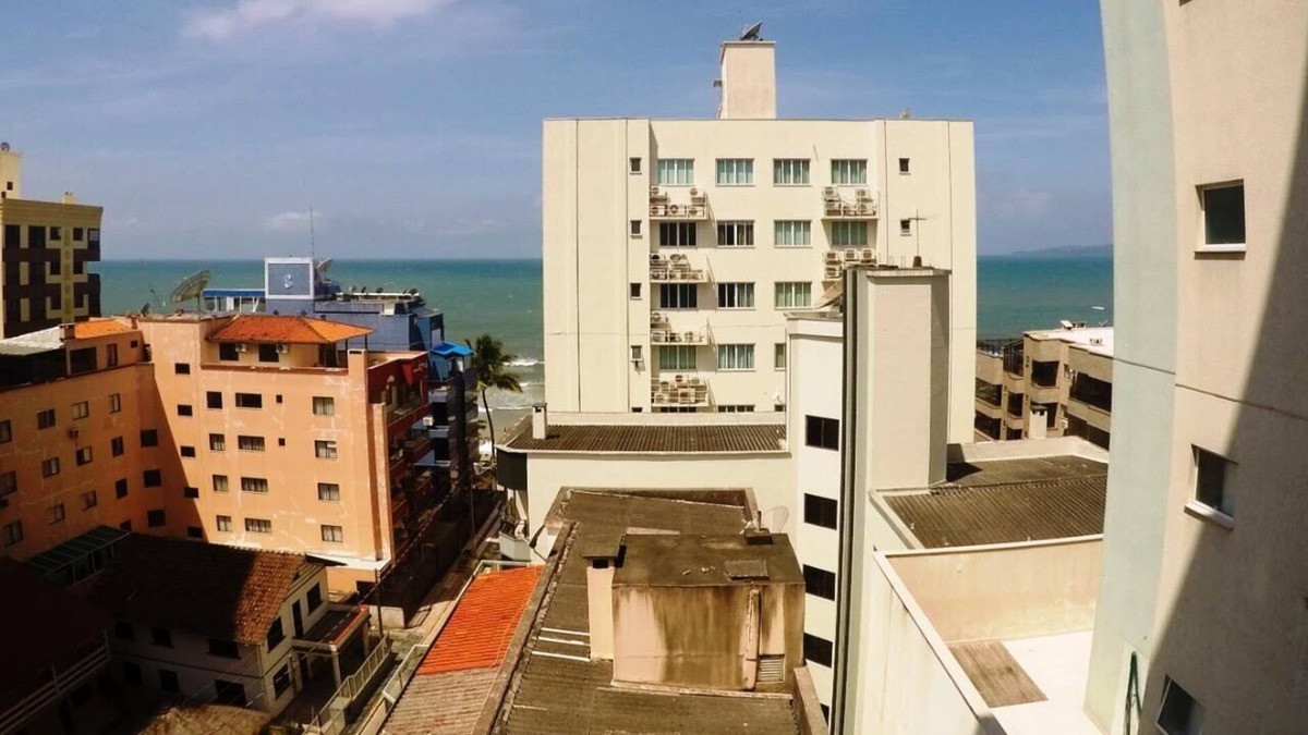 Andorinha Apartment | Meia praia-new apartment with 3 suites- Rua 265
