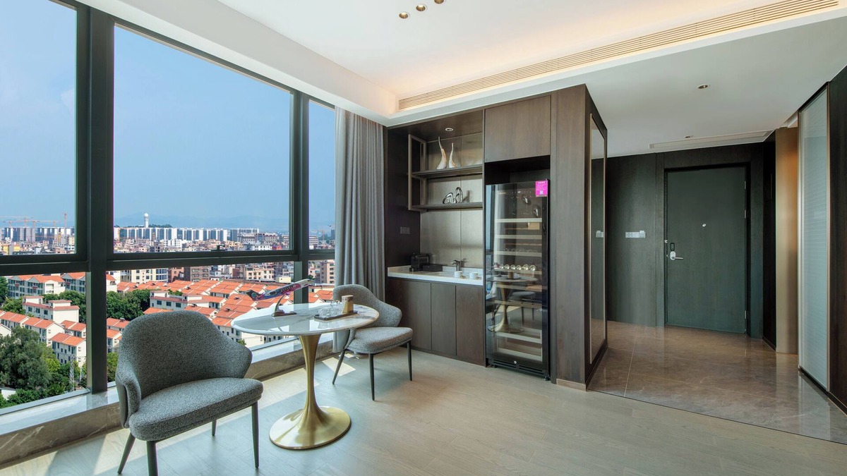 Yuexiu Hotel | Meihua Airlines Theme Hotel