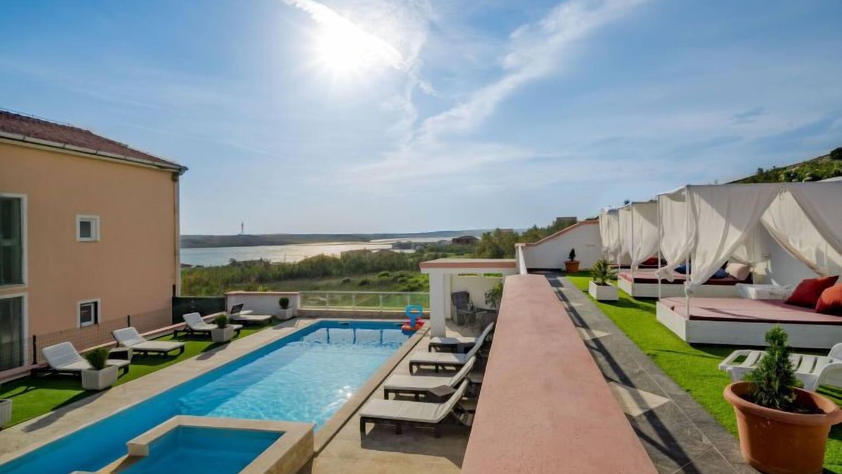 Dinjiska Apartment | Melandura by Interhome