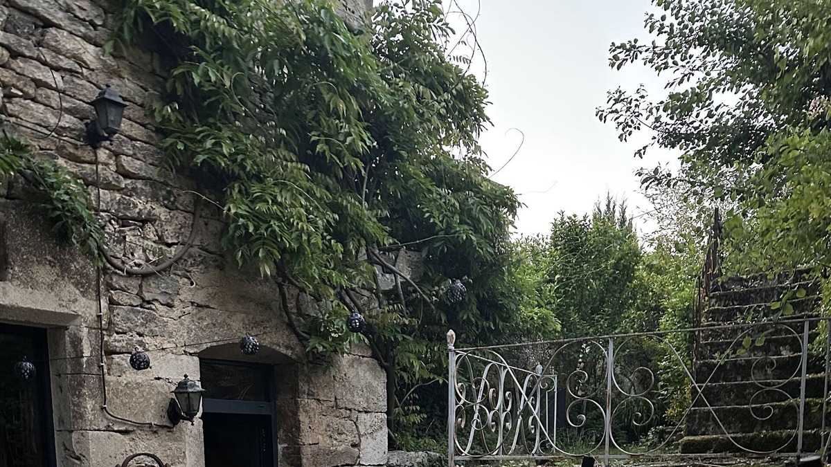 Flavigny-sur-Ozerain House | Melanie's Clos