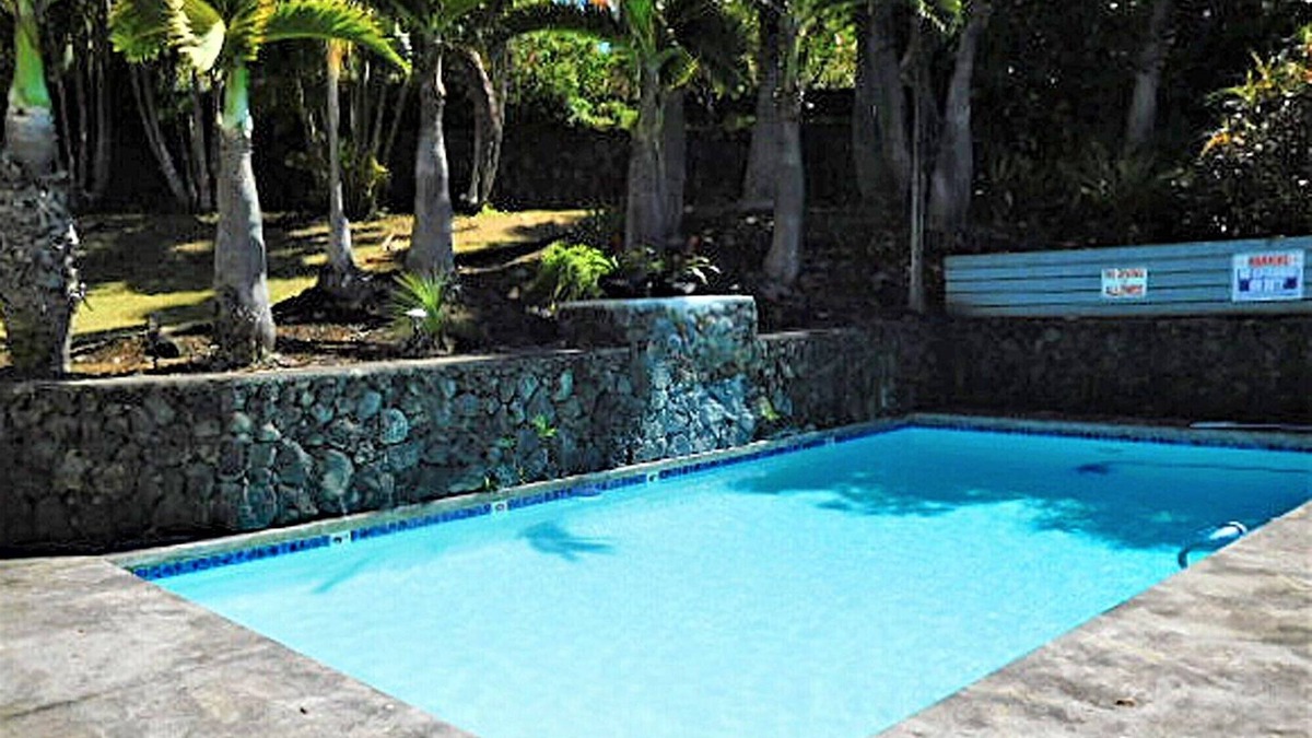Kailua-Kona House | Melelina Hale Large four bedroom with pool, ocean views, and AC!