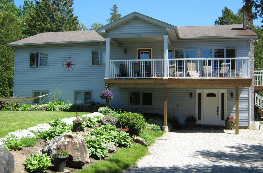 Lion's Head Bed & Breakfast | MellowOut B&B