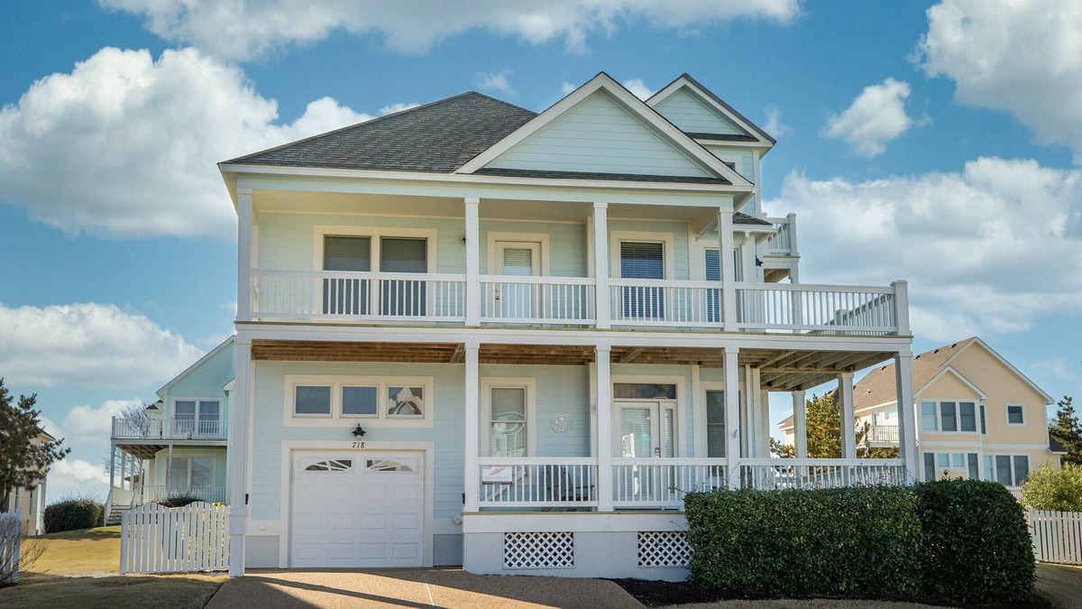 Corolla House | Memories: Screened Porch, Private Pool, Currituck Club Amenities
