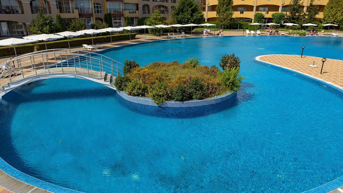 Aheloy Apartment | MENADA * Aheloy Palace * Family studio with pool view