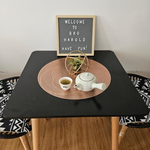 Las Pinas Hotel | Mench Staycation