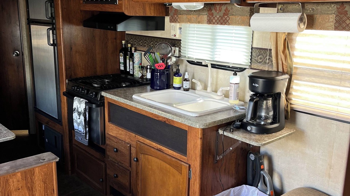 Caspar House | Mendocino Beach Hide-Away a few steps from Ocean