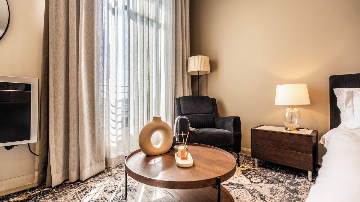 Menlyn Apartment | Menlyn Maine Luxury Studio|Free Parking|24hr Concierge|King Bed