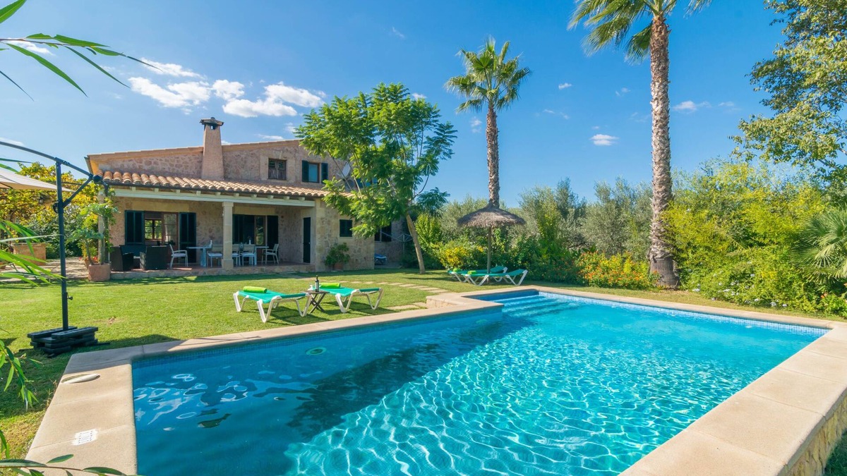 Alcudia Villa | MERCADER - Beautiful villa, with private pool and surrounded by nature, on the outskirts o