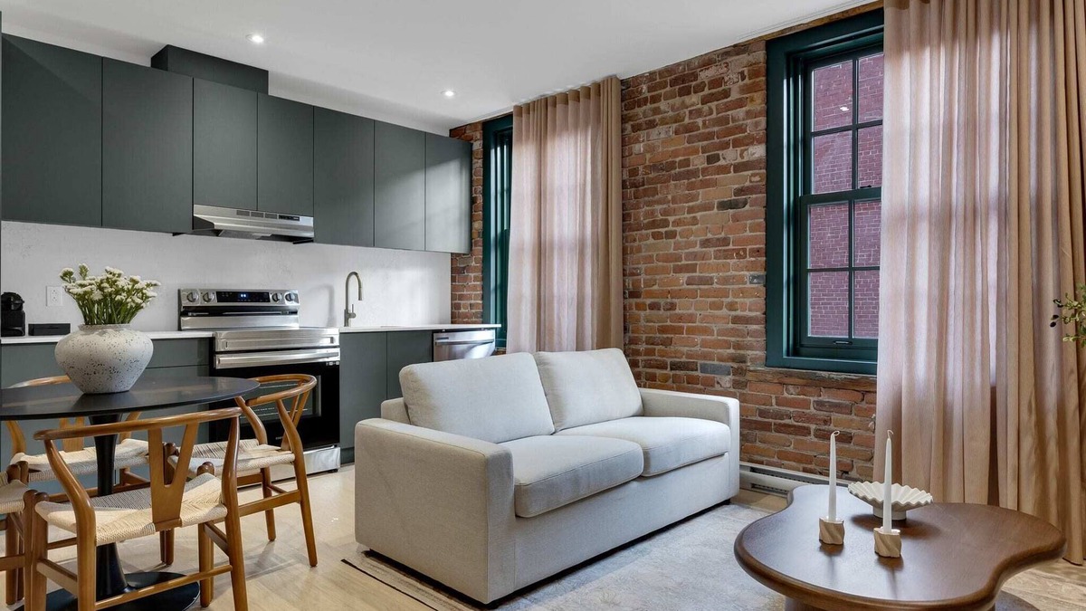 Cite Multimedia Apartment | Mercer-1 Bedroom+Sofa Bed-Free parking