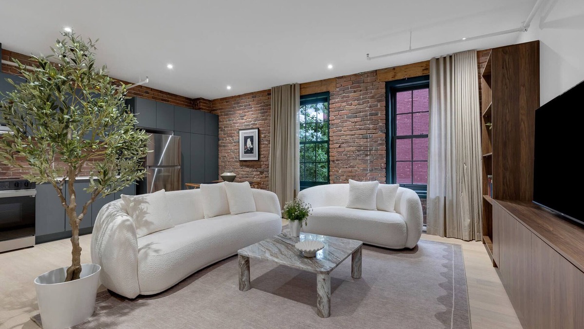 Cite Multimedia Apartment | Mercer-2 Bedrooms 2bath- Free parking