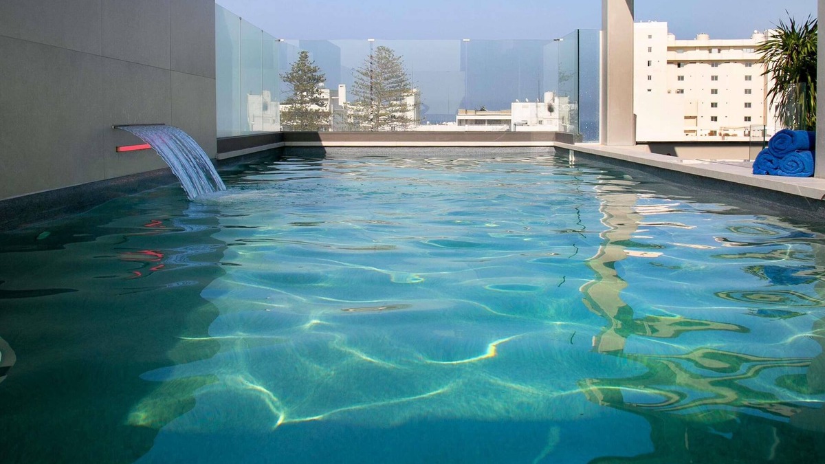 Larnaca City Centre Hotel | Mercure Larnaca Finikoudes Beach