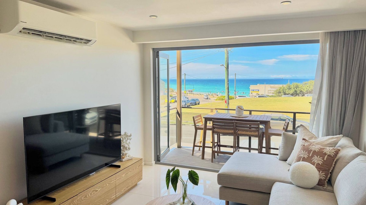 New South Wales Apartment | Merewether By The Beaches Newcastle, Free Parking