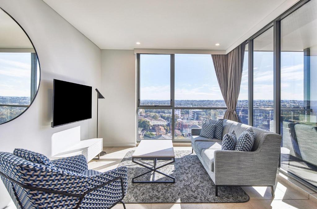 Liverpool Hotel | Meriton Suites Liverpool