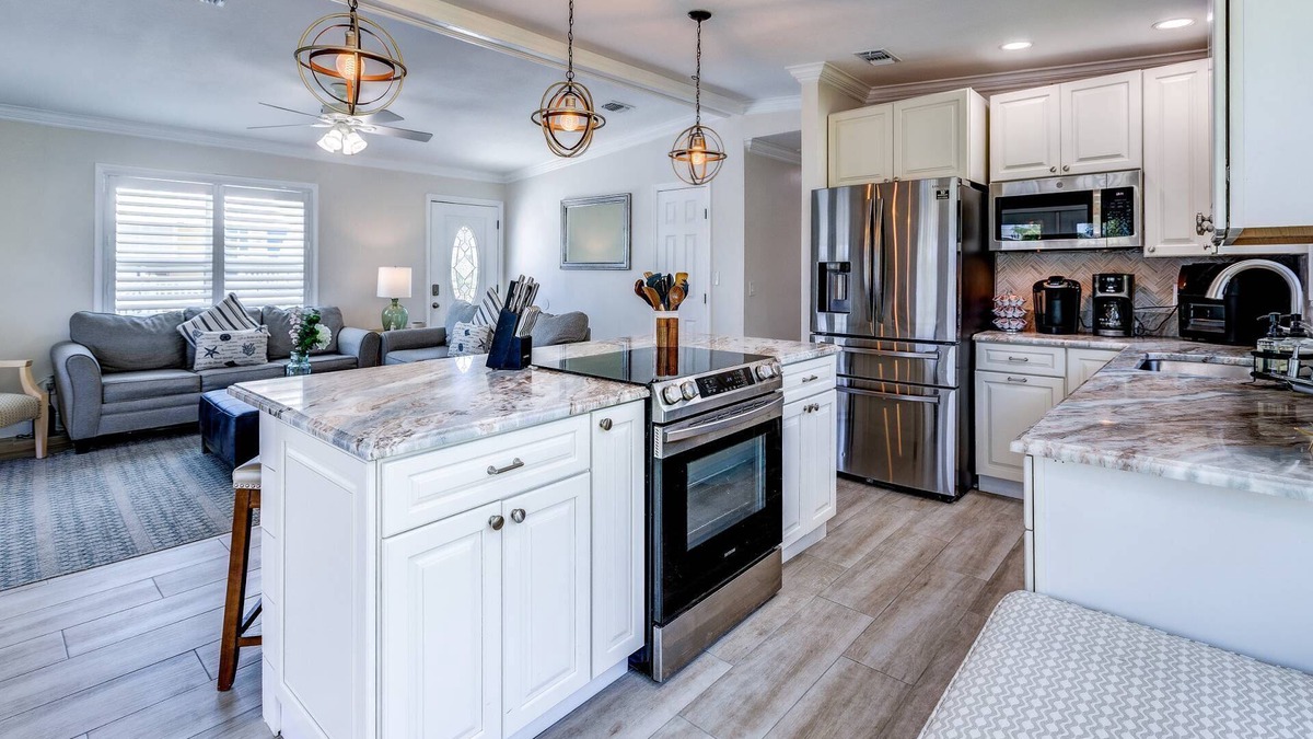 Big Coppitt Key House | Mermaid Hideaway: Charming 2BR Canal Front Home with Pool, Tiki, Dockage, and Dog-Friendly Amenities