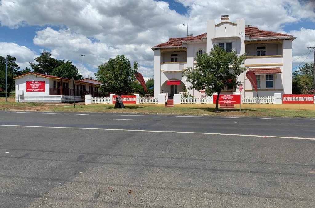 Merriwa Cabin | Merriwa Golden Fleece Motor Inn & Lodge incorporating Merriwa Motor Inn & Motel