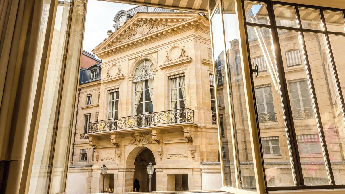 Paris City Center Apartment | Merveil Signature Suite - Valois