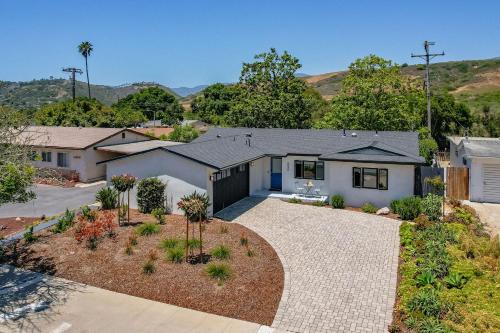 West Mesa Villa | Mesa Breeze by Paradise Retreats