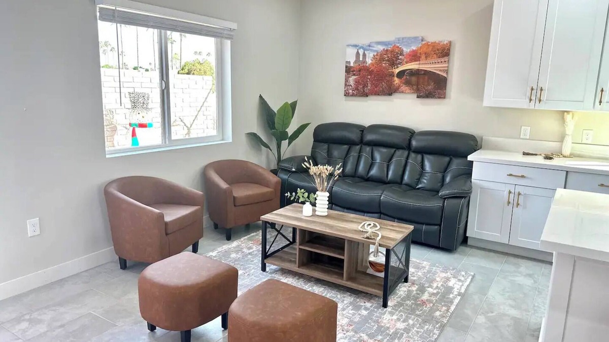 Dobson Ranch House | Mesa Modern 2BR: Classic & Charmnn
