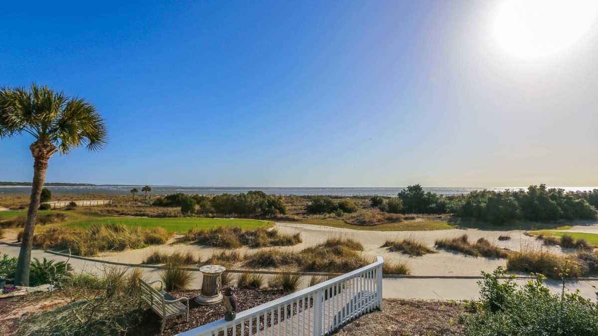 Ocean Point House | Mesmerizing Oceanfront Views! 3 Min. Walk to Quiet Beach & Community Pool w/Cabana
