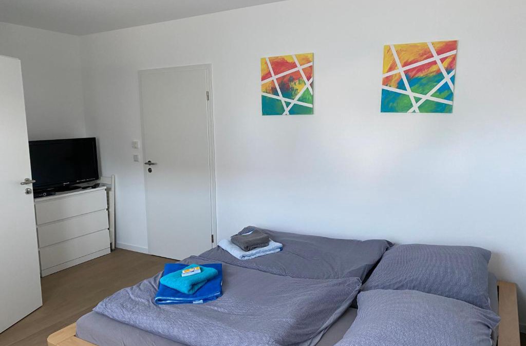 Unterrath House | Messezimmer nahe der Düsseldorfer Messe mit eigenem Eingang und gratis Minibar