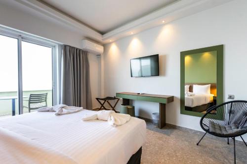 Paralia Vergas Hotel | Messinian Bay