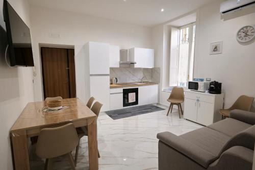 Vasto Apartment | Metro, Railway Station - B&D House