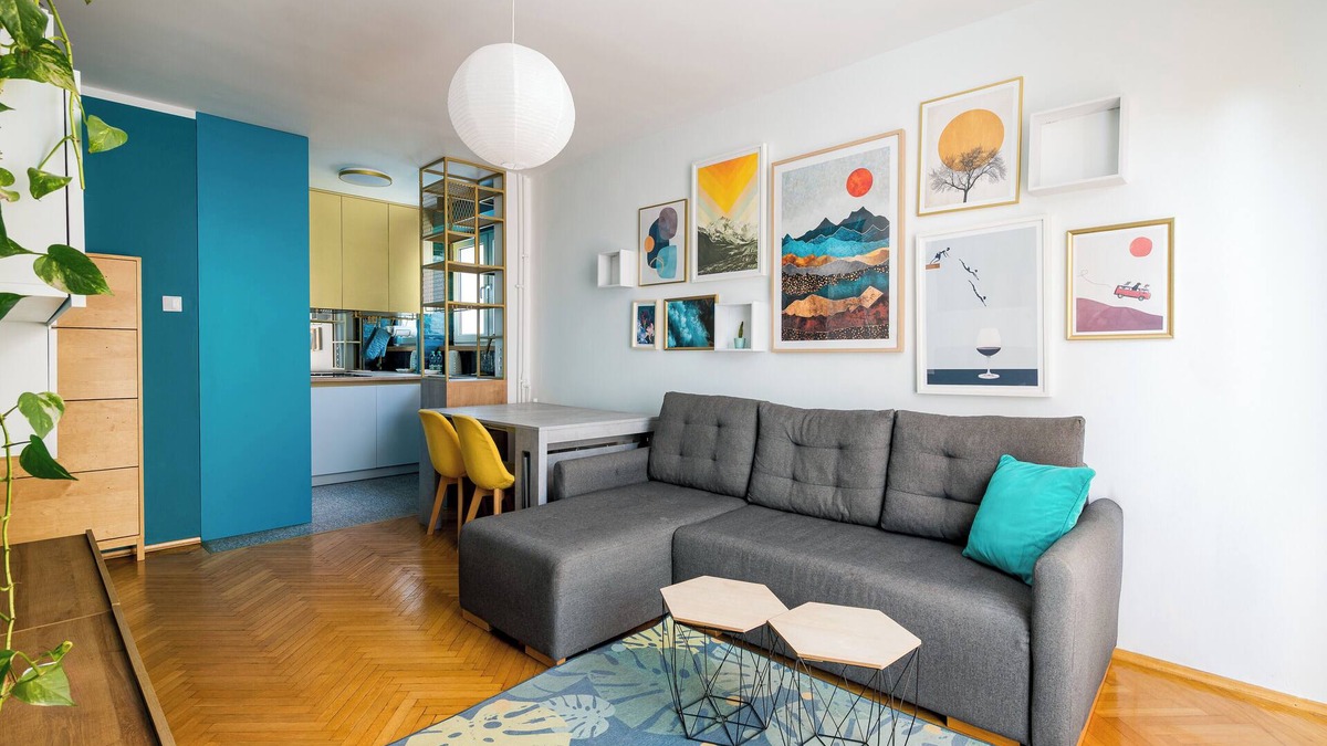Bielany Apartment | Metro Słodowiec Charming Apartment