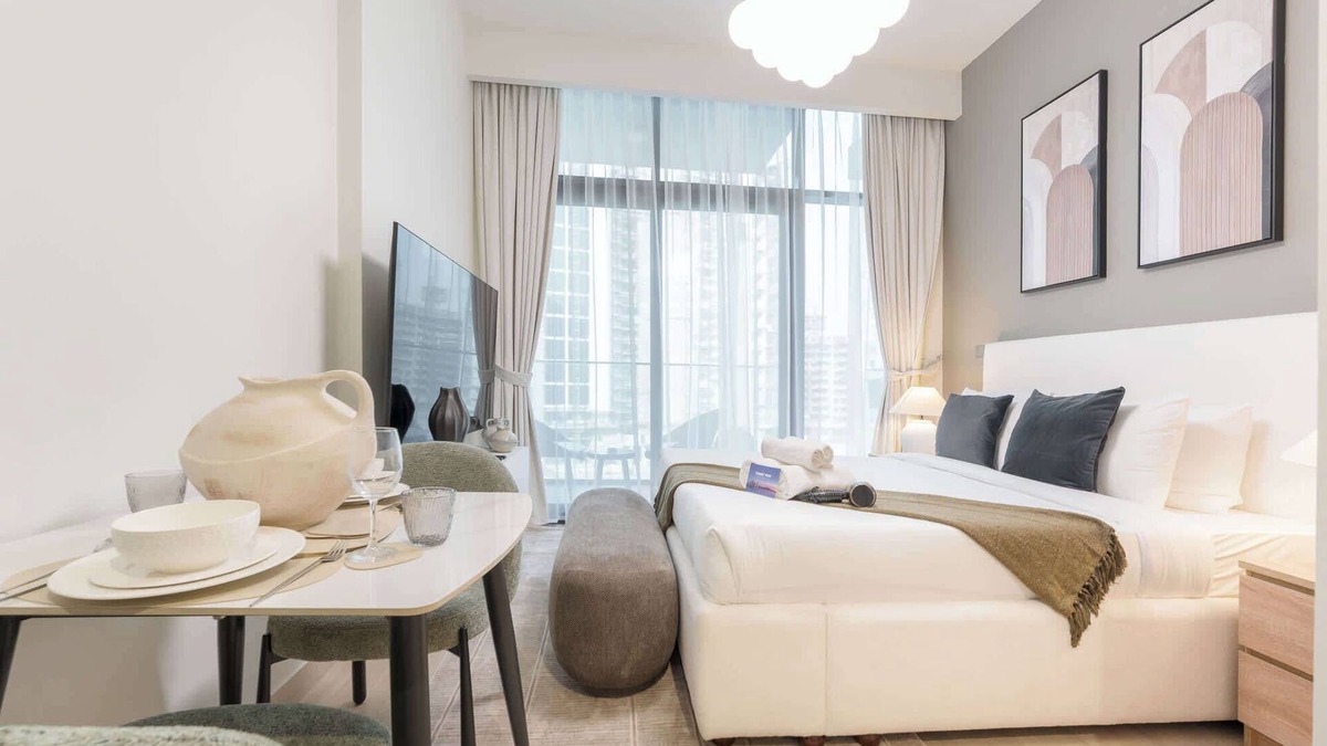 Nad Al Sheba Apartment | Meydan Studio sleeps 2 with Private Balcony!